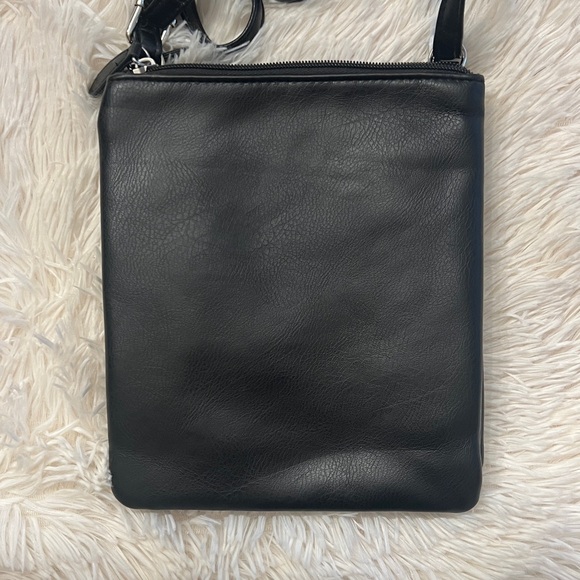 Black crossbody - Picture 2 of 6